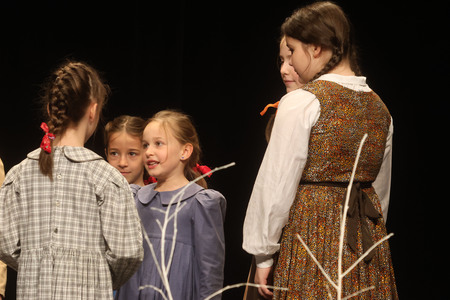 Območno srečanje otroških folklornih skupin RINGARAJA 17 Foto Ljubo Vukelič